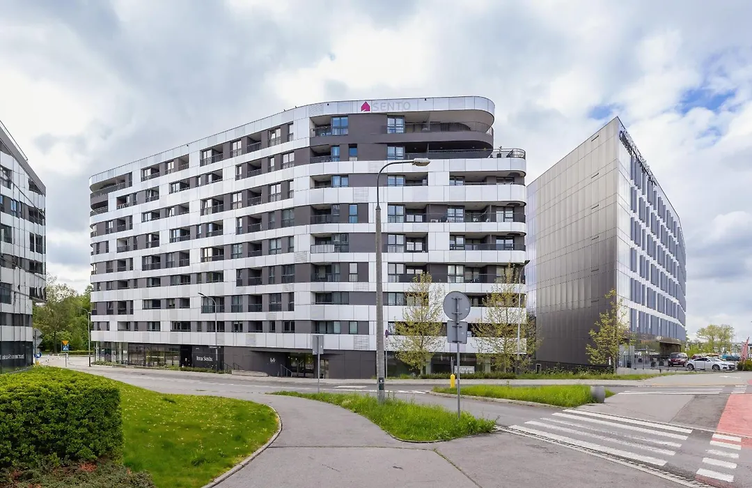 Exclusive Apartment On The Vistula River In Krakow By Renters Prestige-1